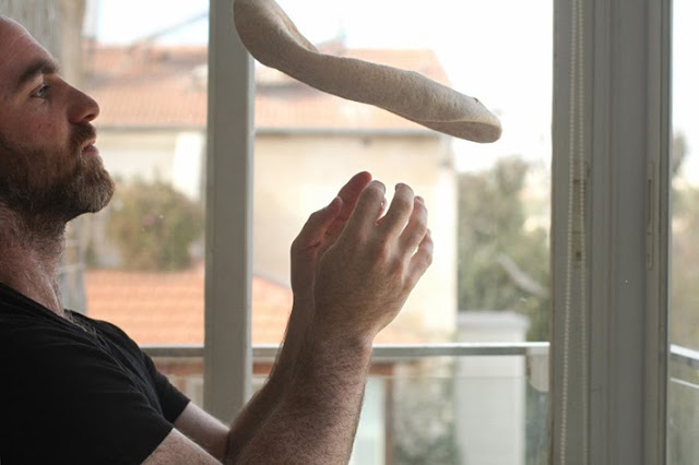 אז מה את עושה כל היום פיצה